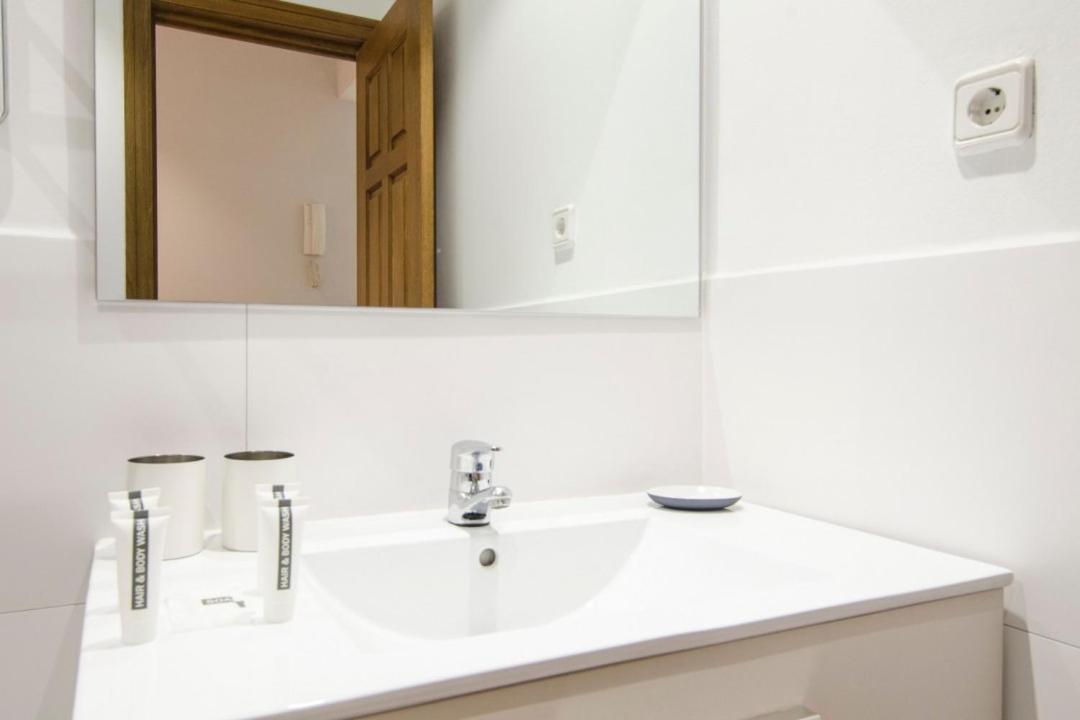 Ferienwohnung Personalized And Modern- 2 Bd 1Bth- Opera Madrid Exterior foto
